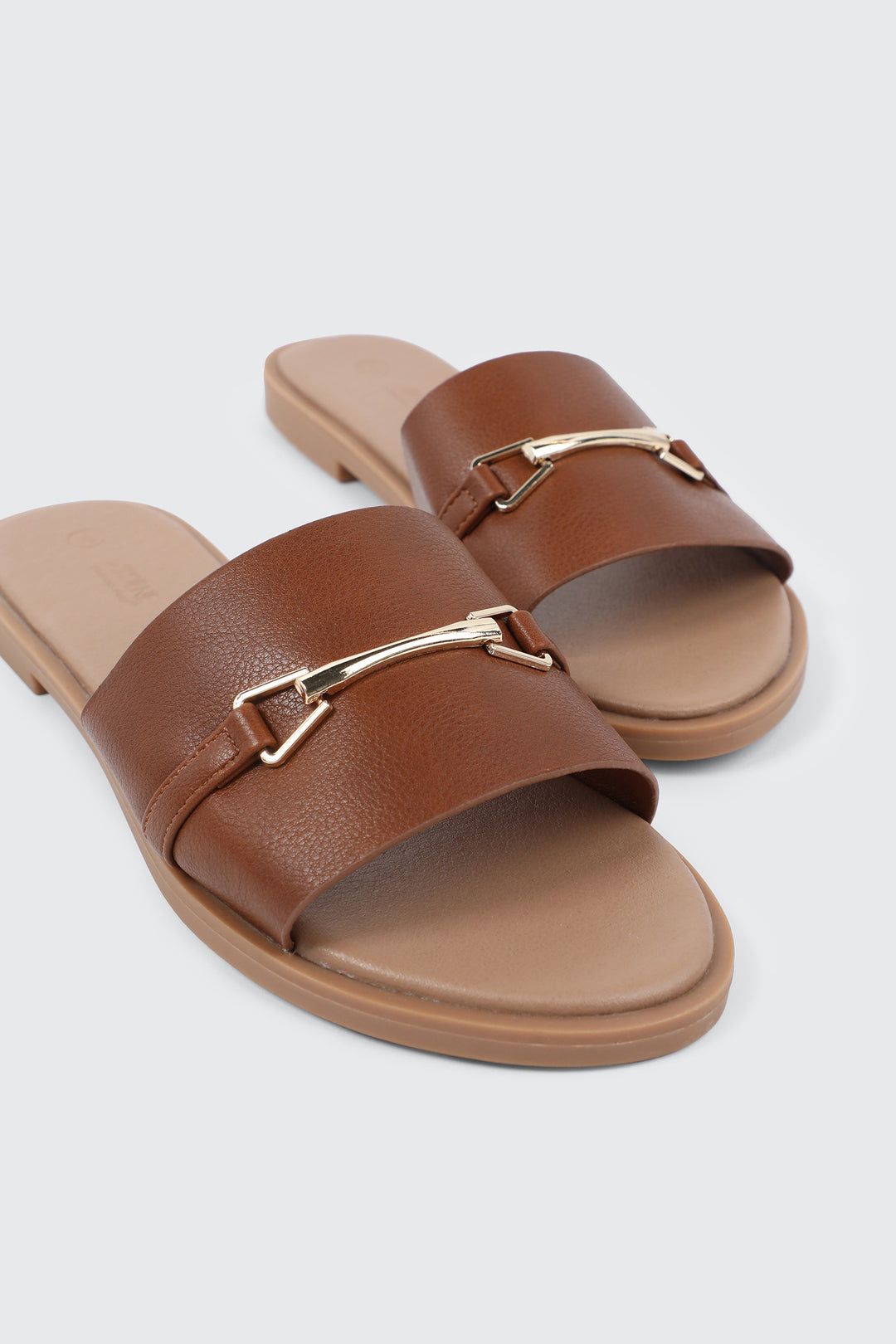Metallic Ornament Flat Sandals
