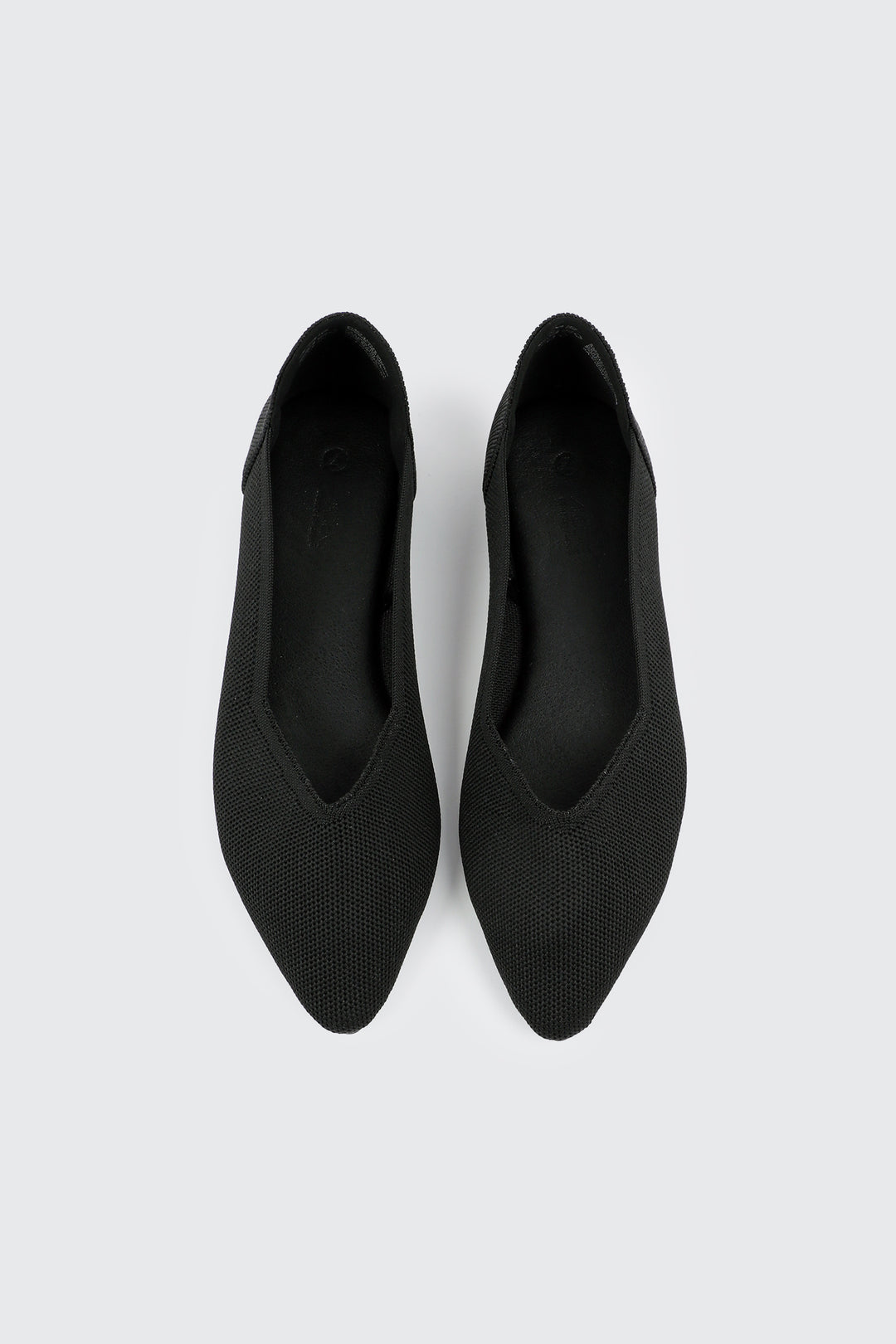 Talons plats à bout pointu en tissu