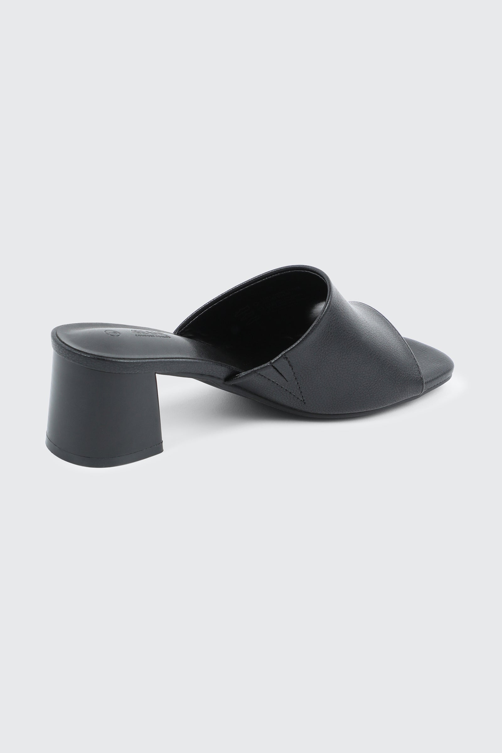 Soft Square Toe Mule – Ardene