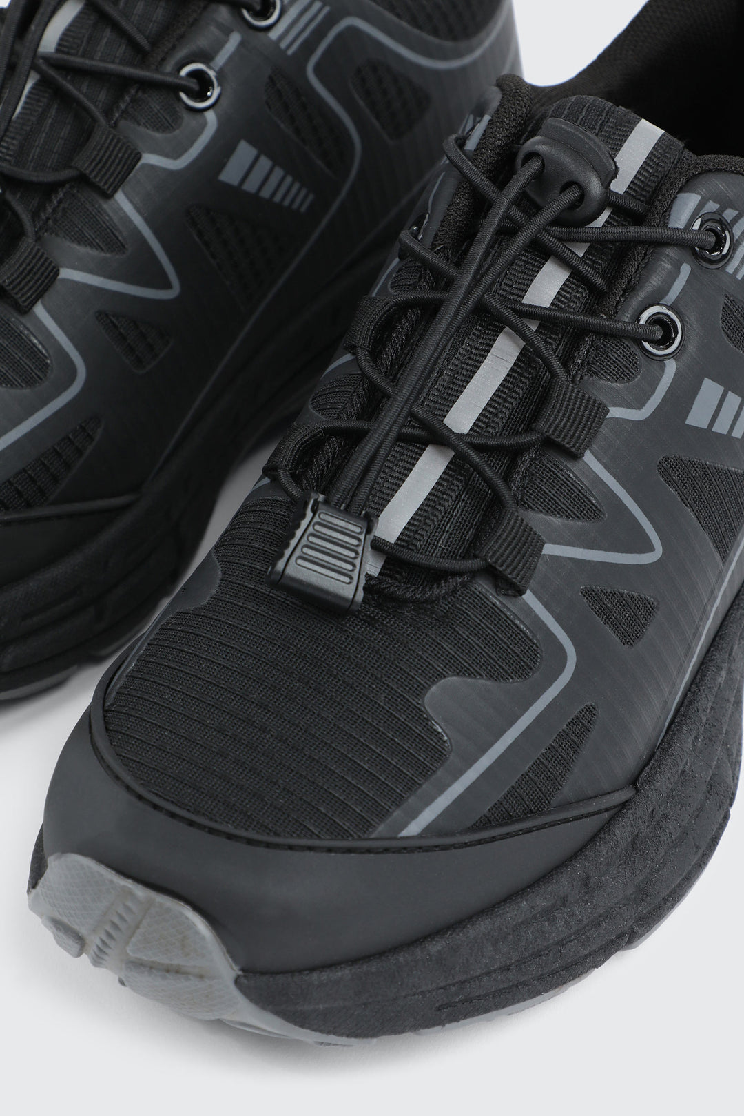 Bungee Lace Jogger Sneakers