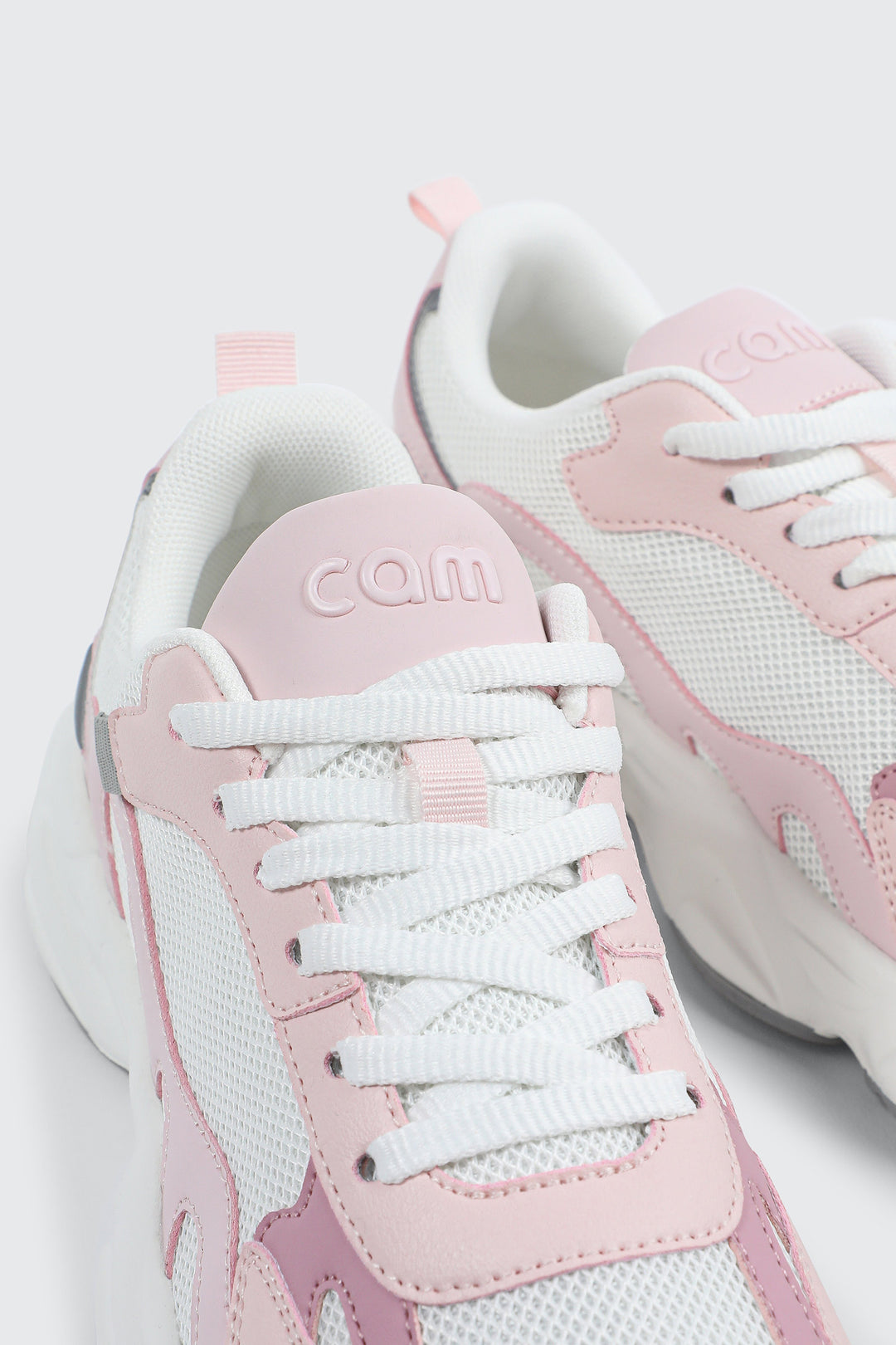 camactive™ Sneakers
