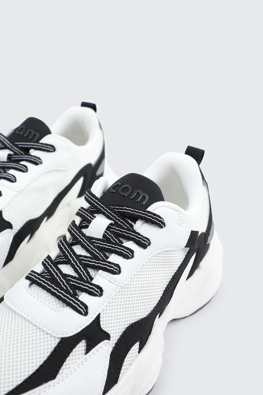 camactive™ Sneakers