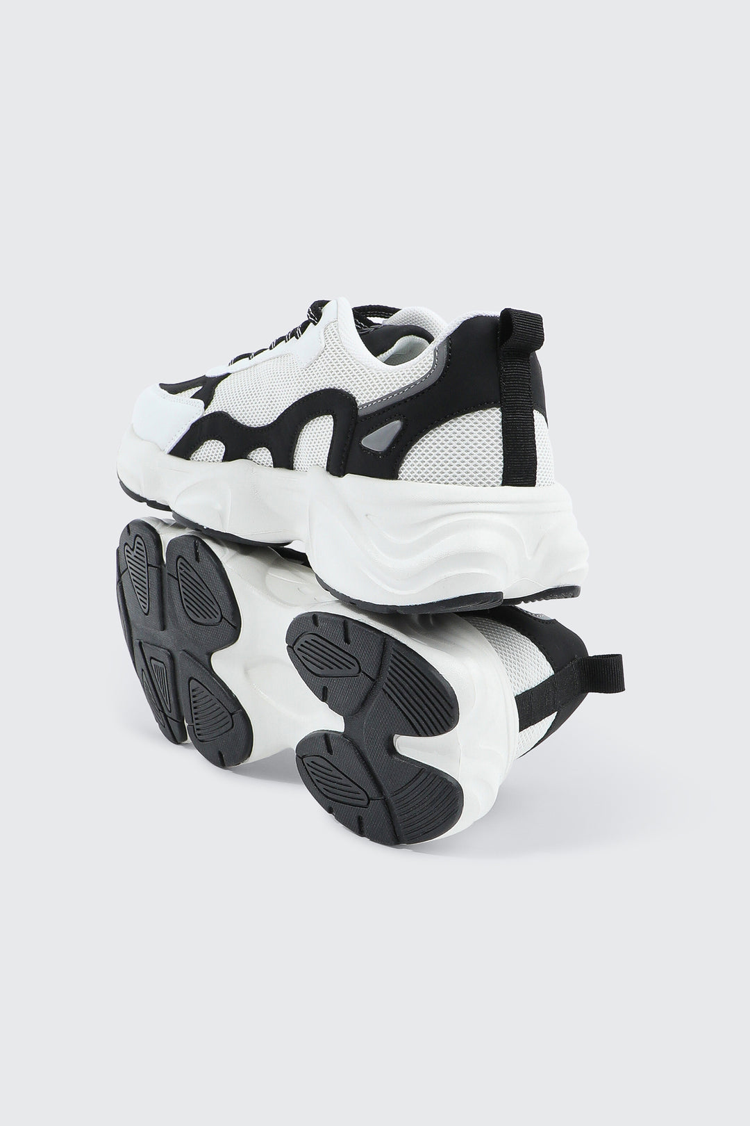 camactive™ Sneakers