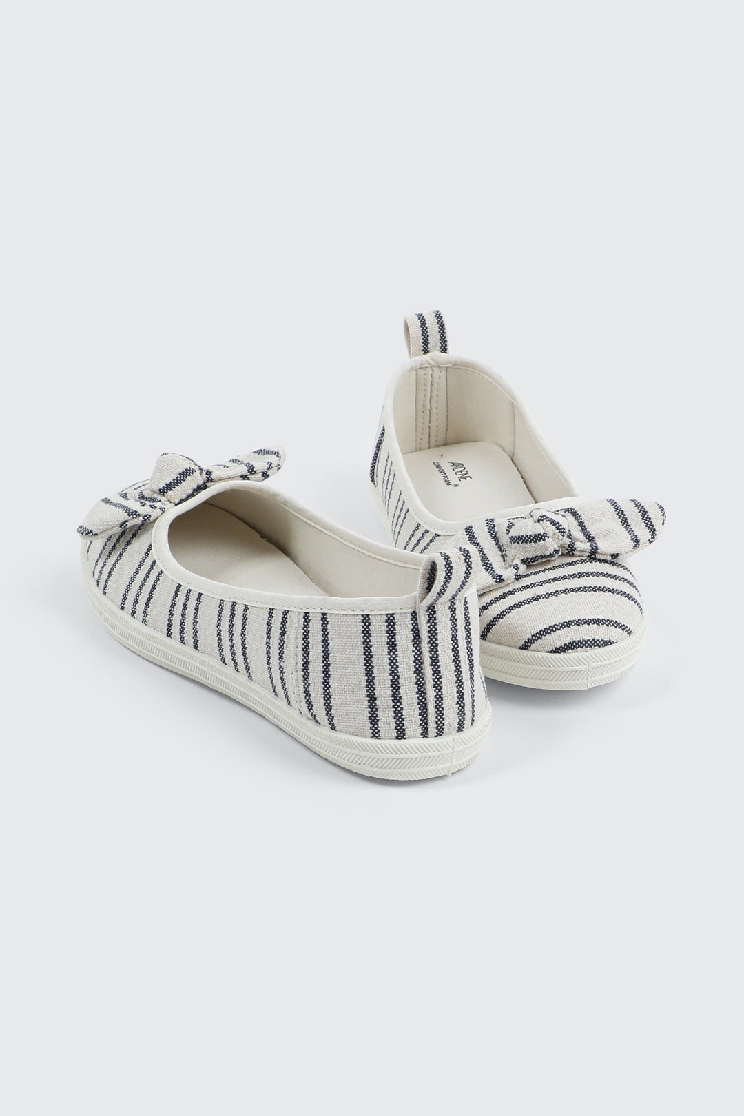 Slip On Sneakers with Bow