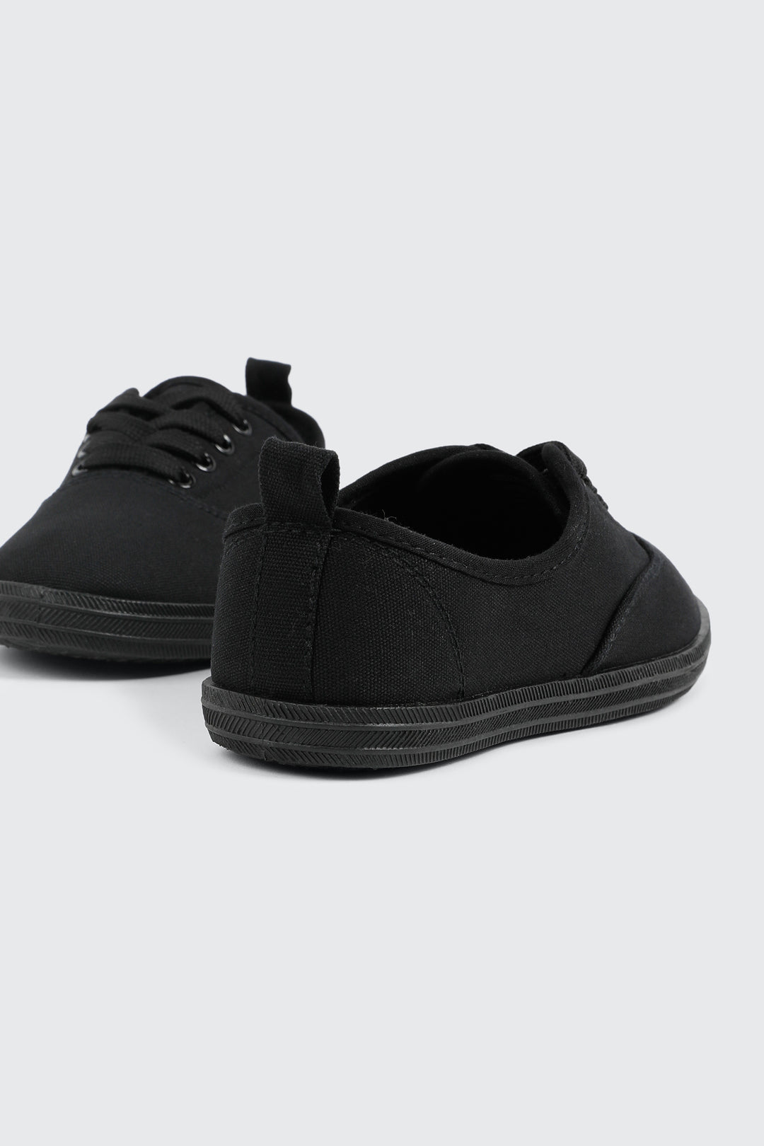 Lace up Sneakers