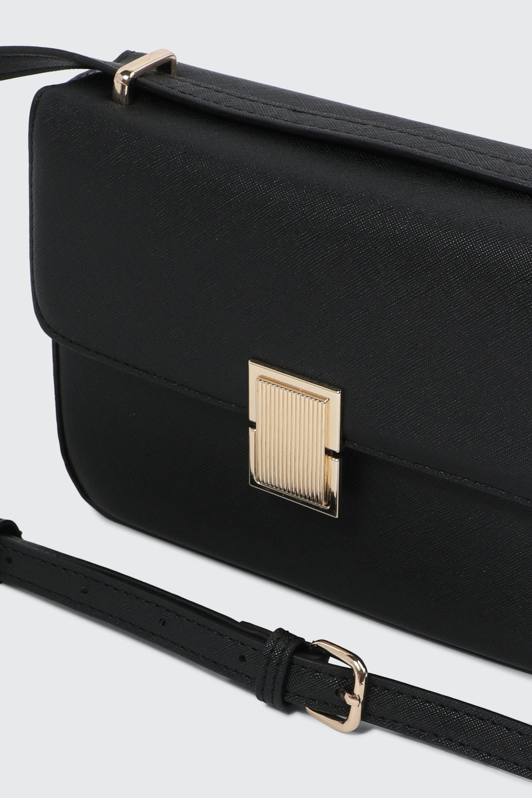 Sac bandoulière en faux cuir