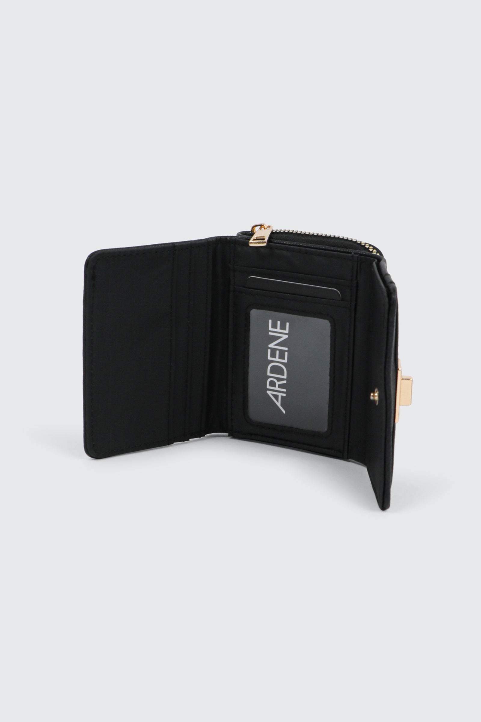 Turn Lock Wallet – Ardene