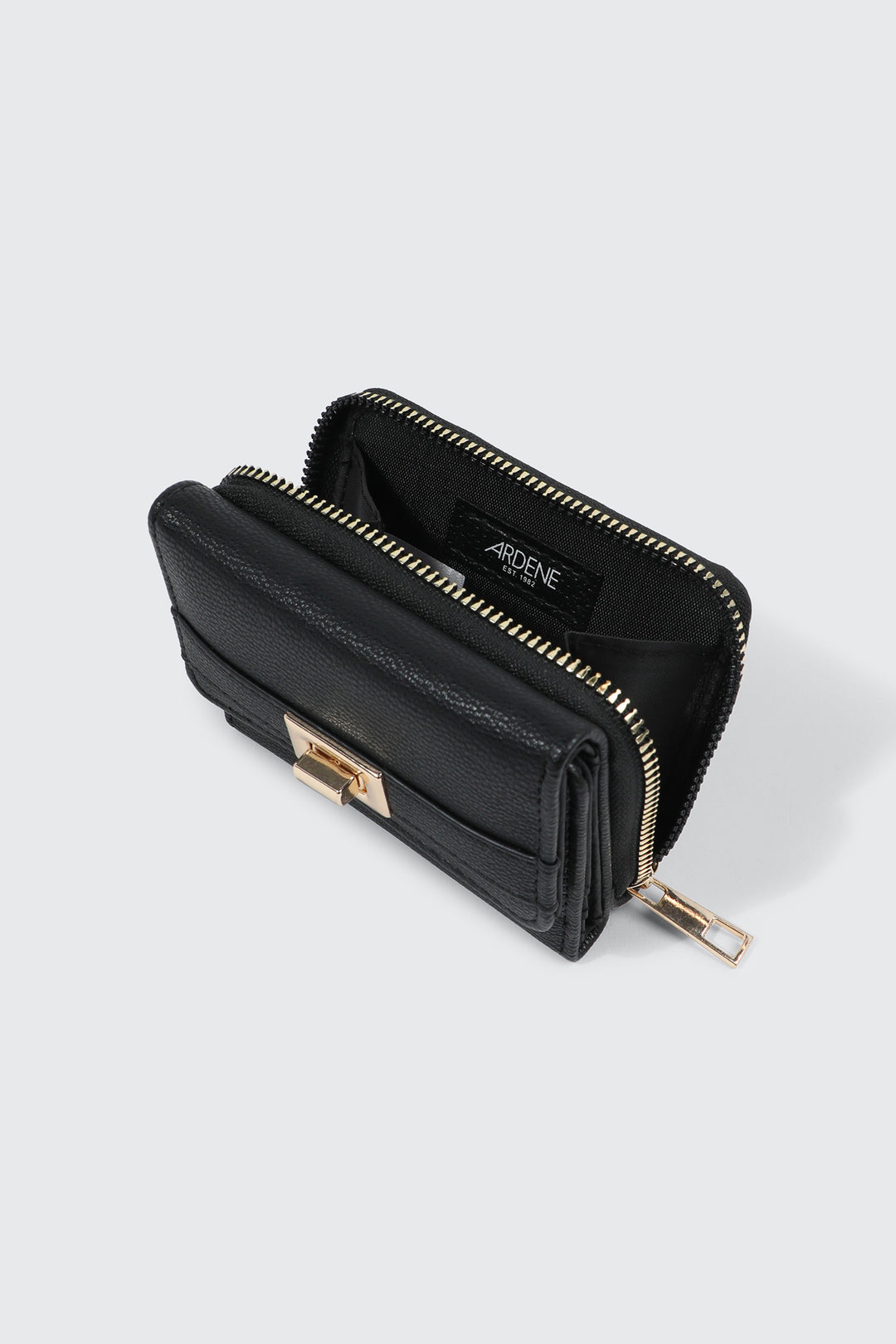 Turn Lock Wallet