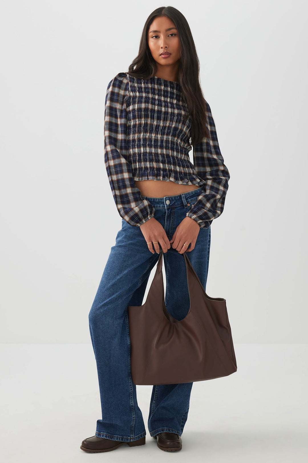 Grand sac d'épaule souple en faux cuir