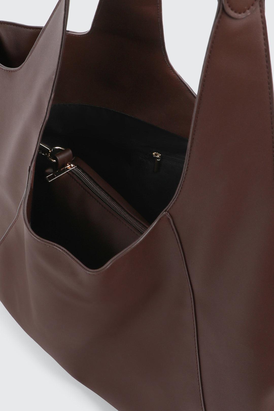 Grand sac d'épaule souple en faux cuir