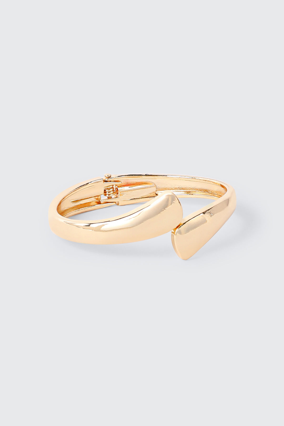 Hinged Wavy Bangle