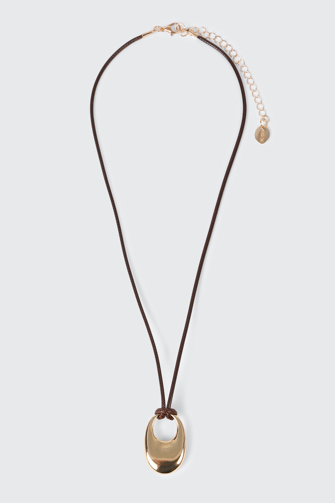 Collier cordon à pendentif ovale