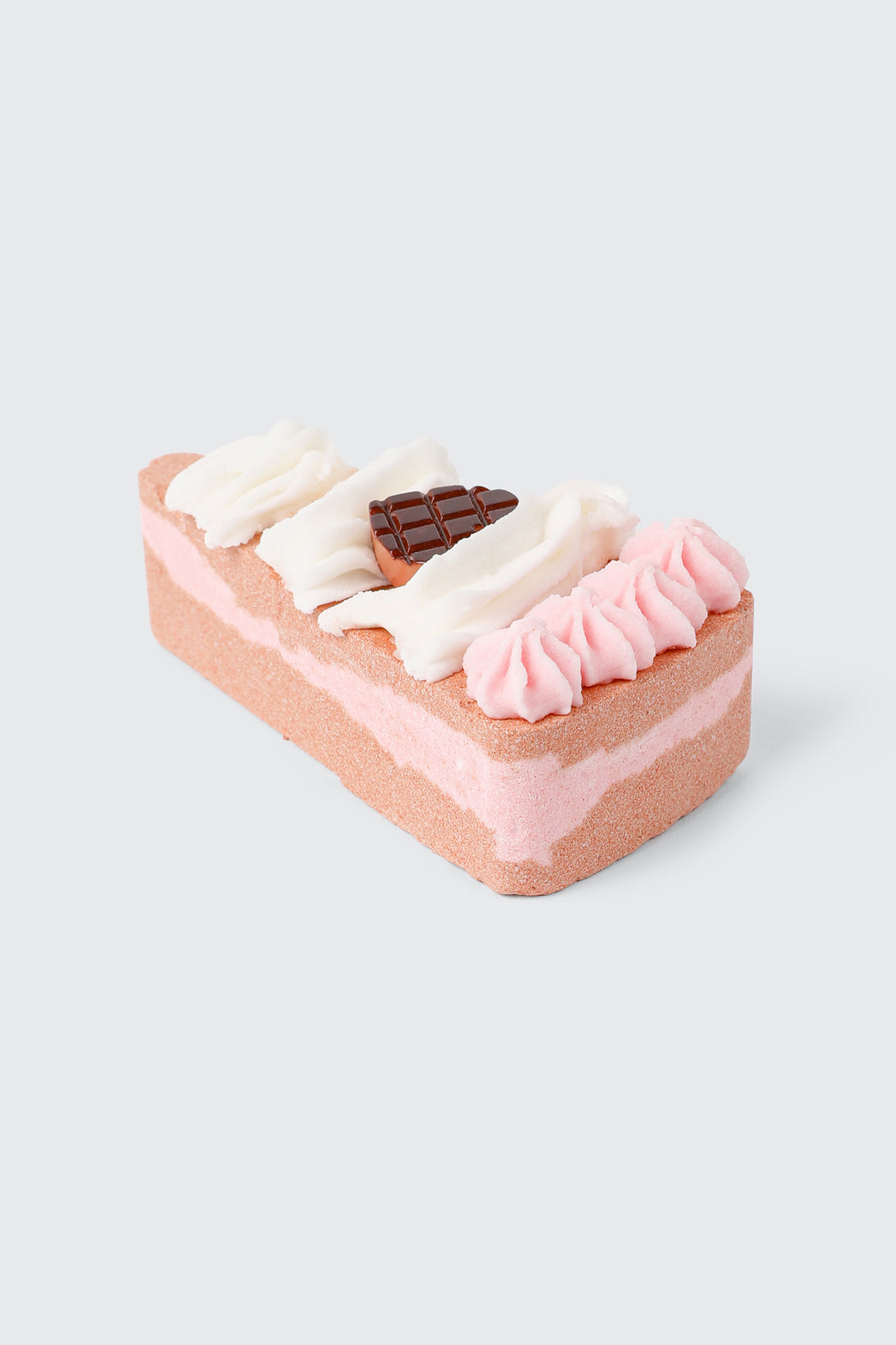 Bombe de bain en forme de part de gâteau