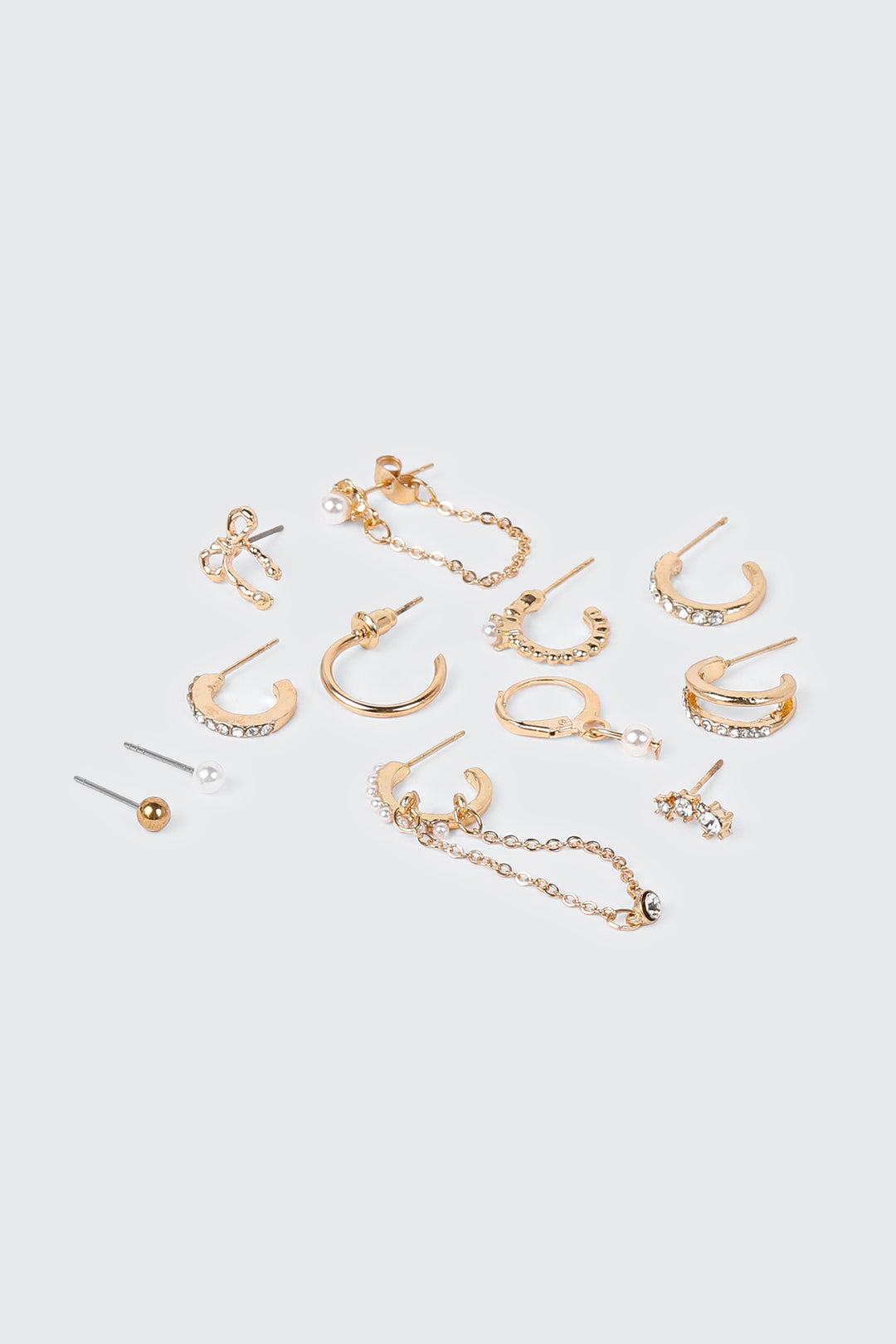 Ensemble de 12 boucles d'oreilles