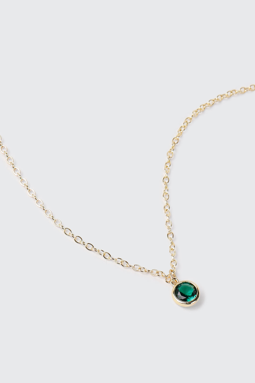 Collier plaqué or 14 k avec pierre de naissance de mai