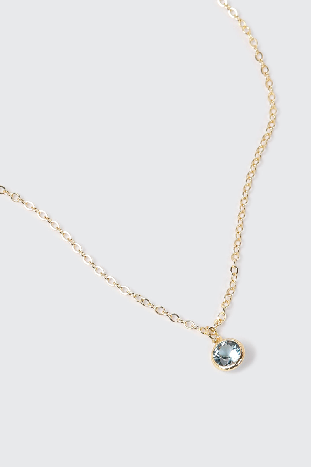 Collier plaqué or 14 k avec pierre de naissance de mars
