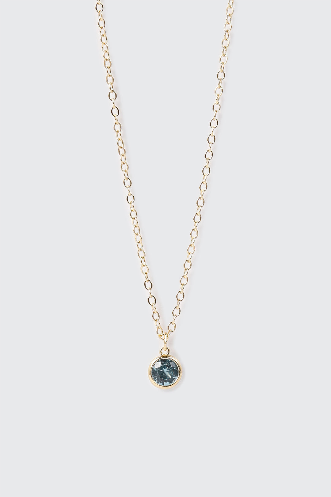 Collier plaqué or 14 k avec pierre de naissance de mars