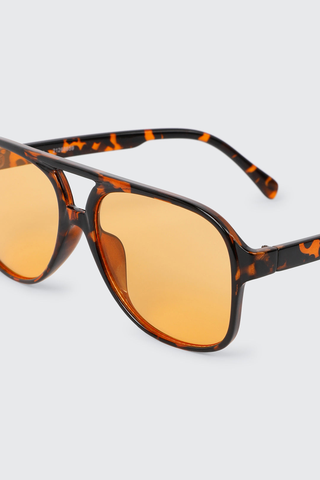 Thin Frame Aviator Sunglasses