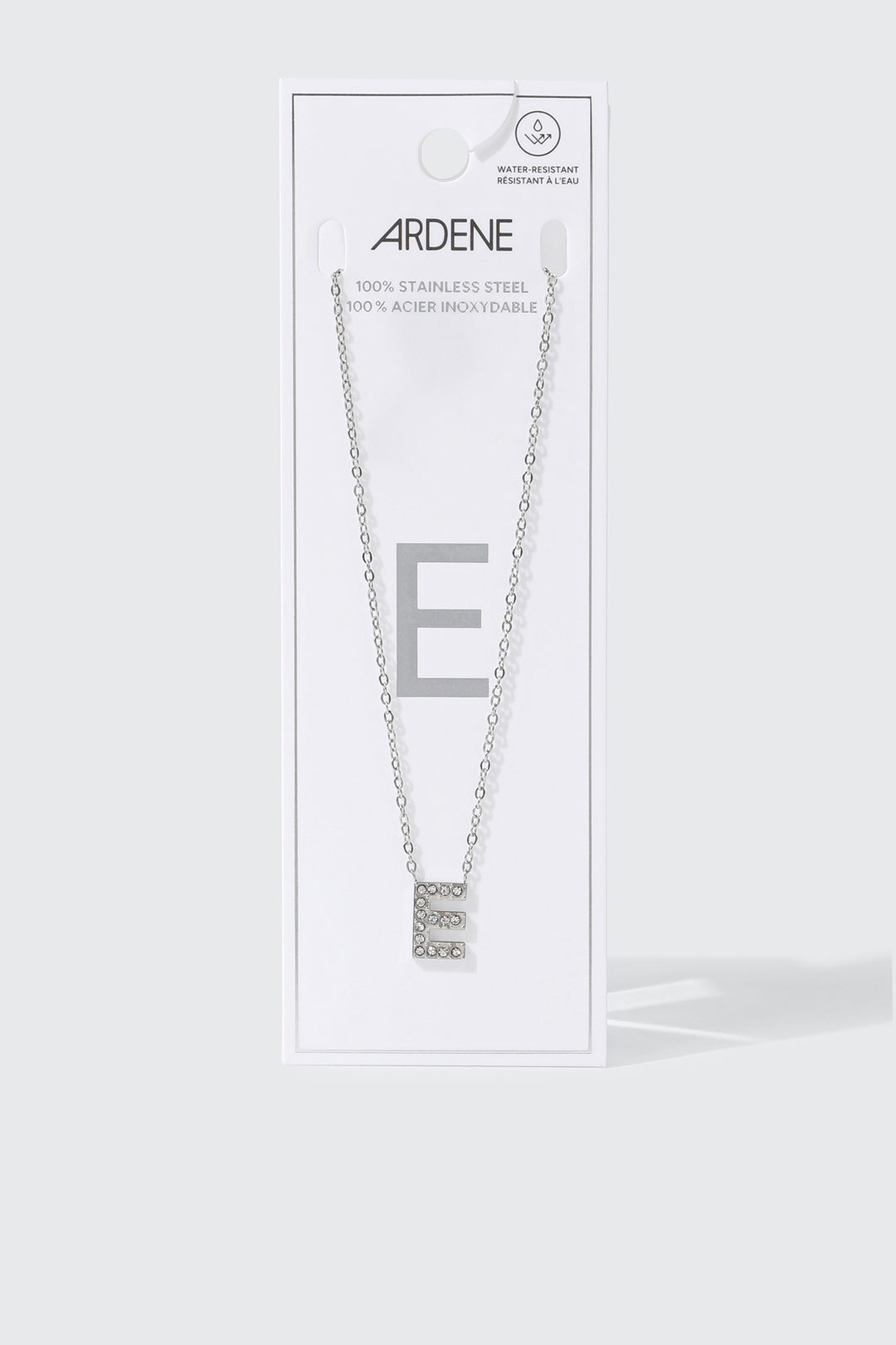 Collier initiale E en acier inoxydable