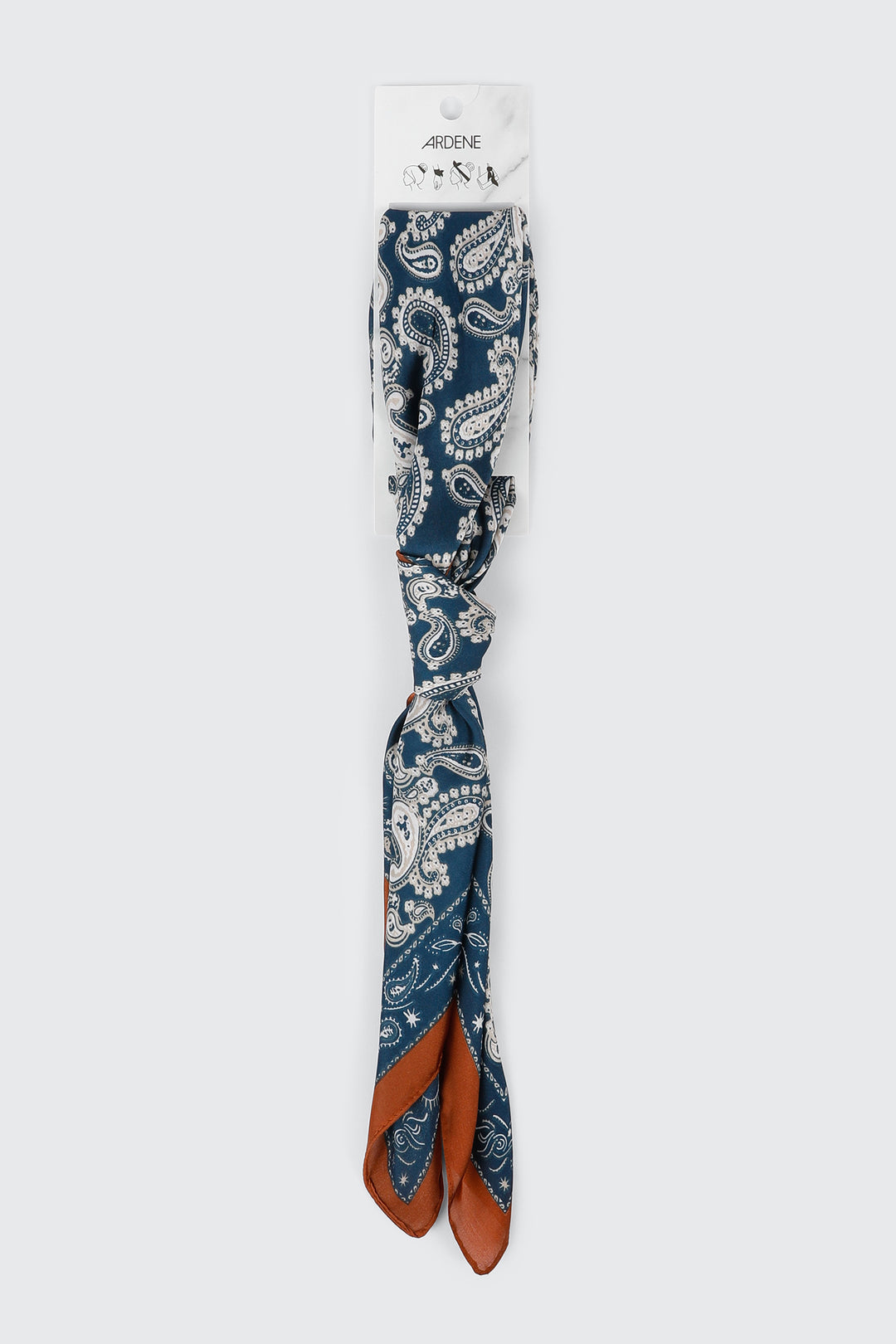 Foulard carré à motif cachemire