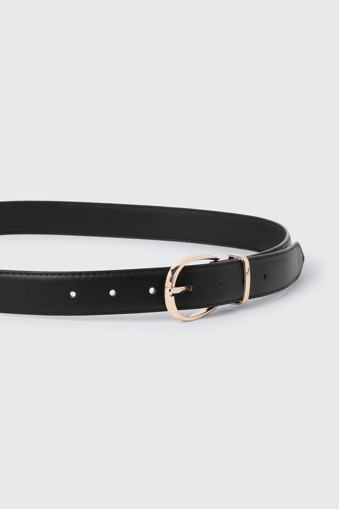 Ceinture mince en faux cuir à boucle arrondie