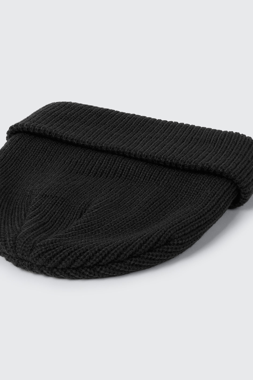 Ribbed Short Roll Beanie
