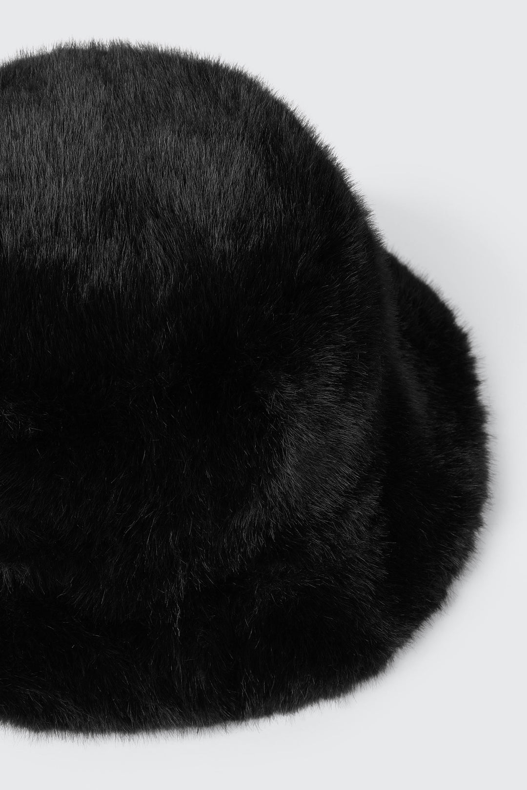 Chapeau cloche en fausse fourrure