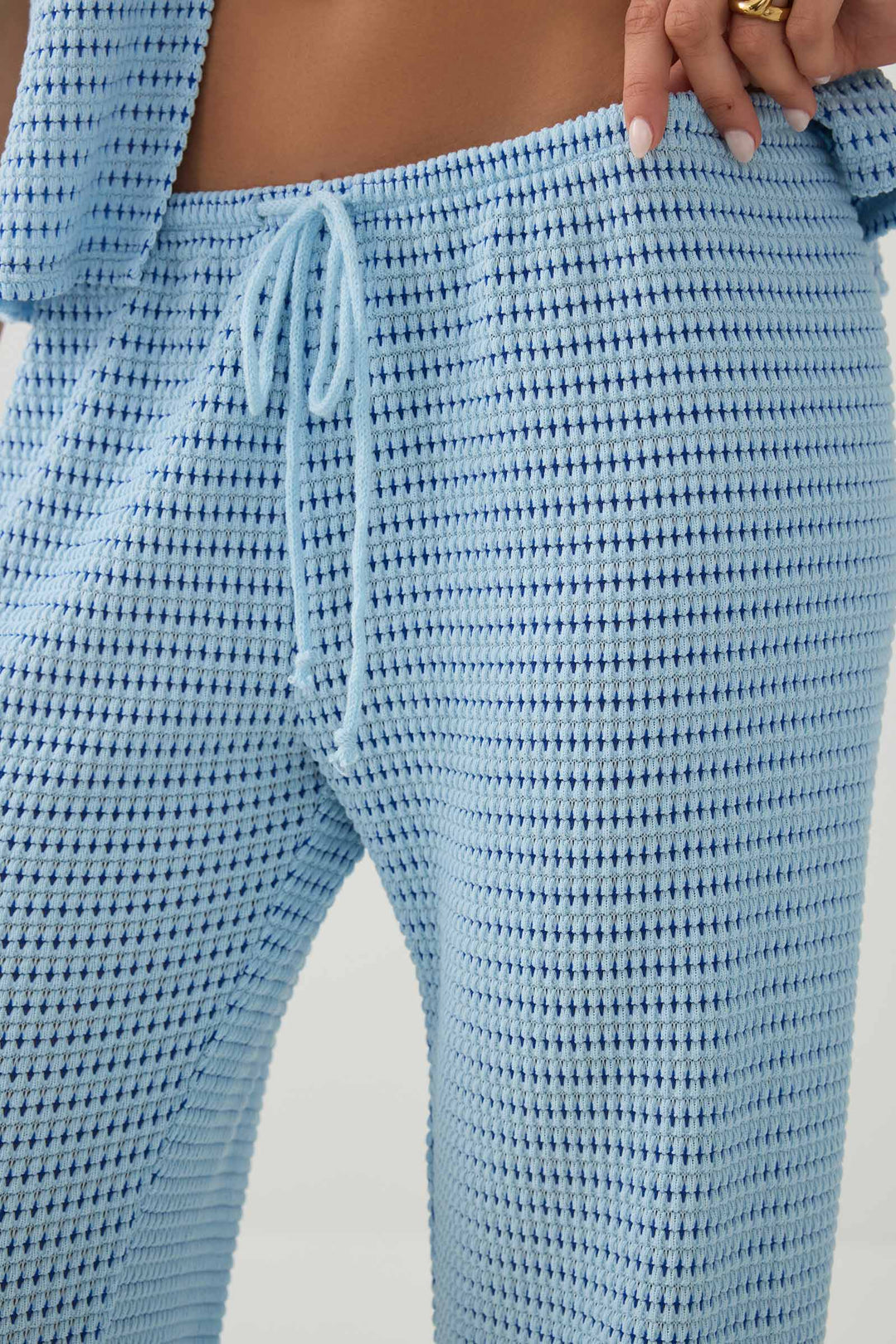 Pantalon en tricot crochet à maille ouverte