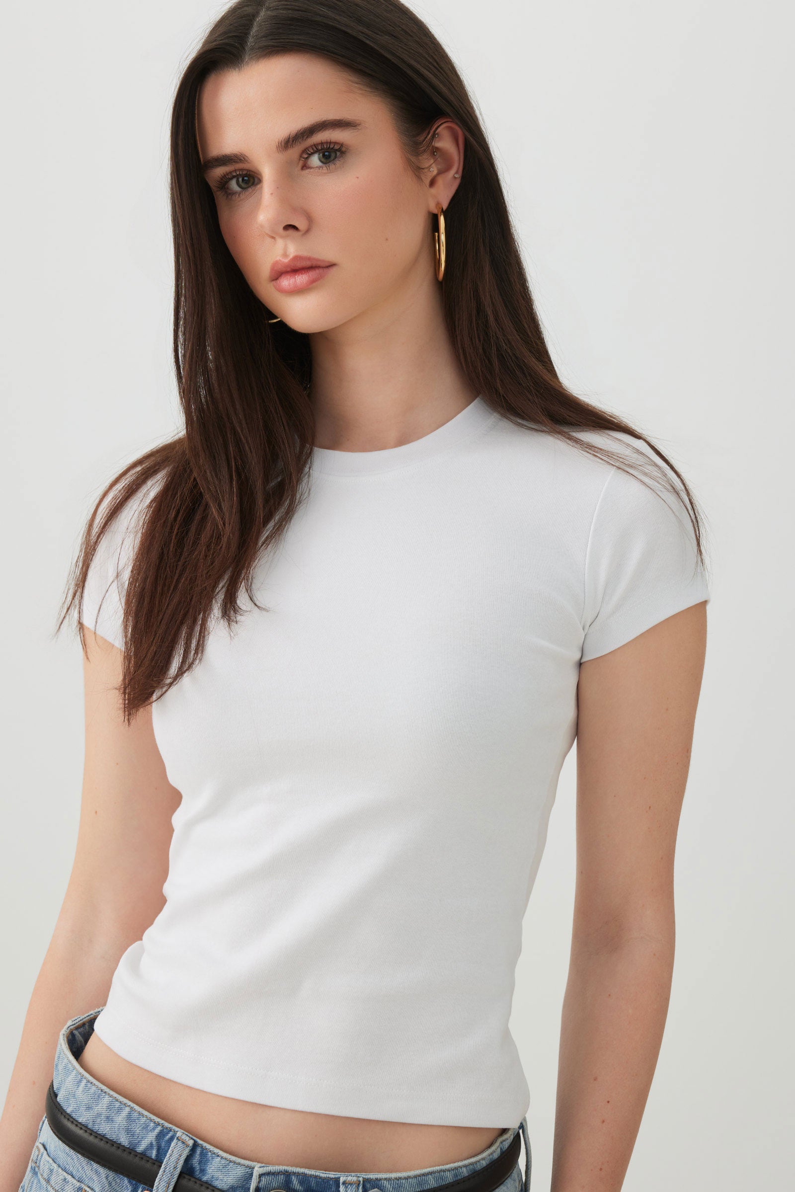 Cropped Ribbed Crew Neck T-Shirt | Ardene