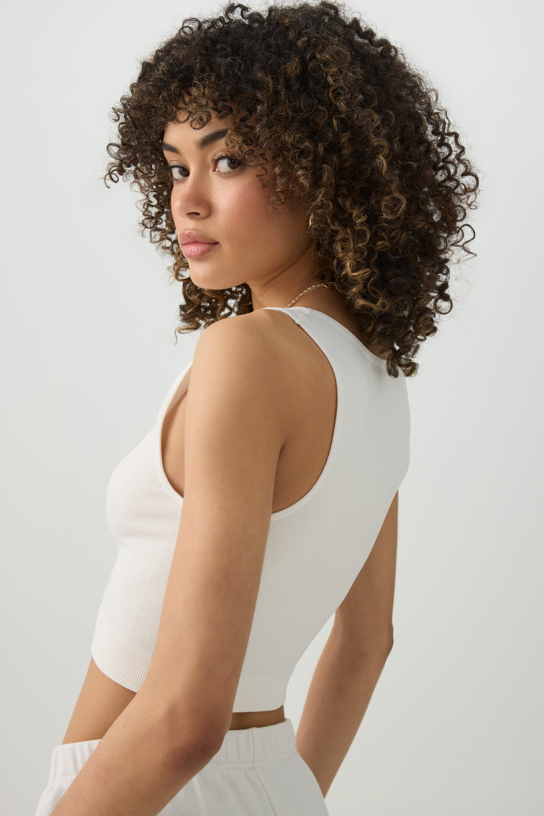 Camisole courte côtelée sans coutures