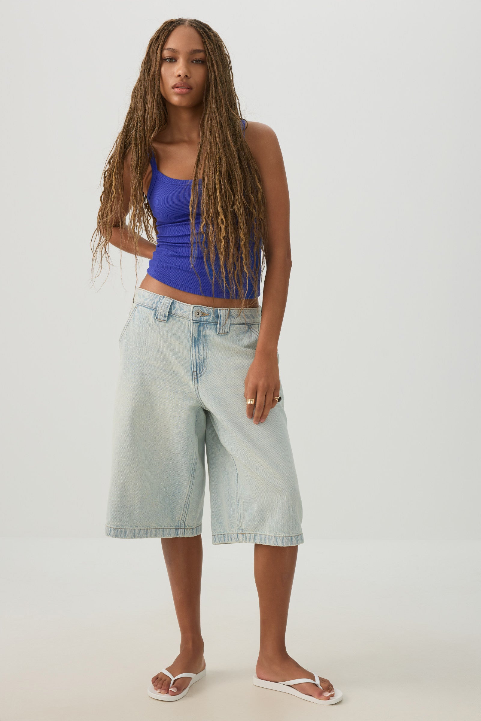Basic Rib Scoop Neck Tank Top | Ardene