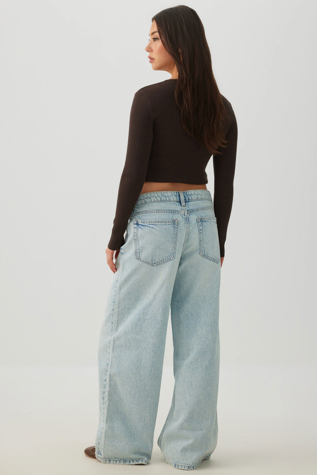 Jean large et taille basse coupe Relâche