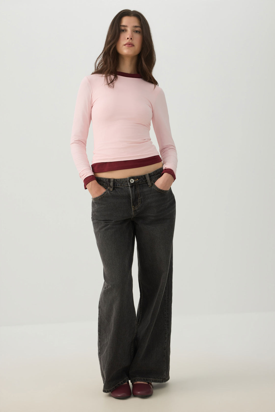 Jean large et taille basse coupe Relâche