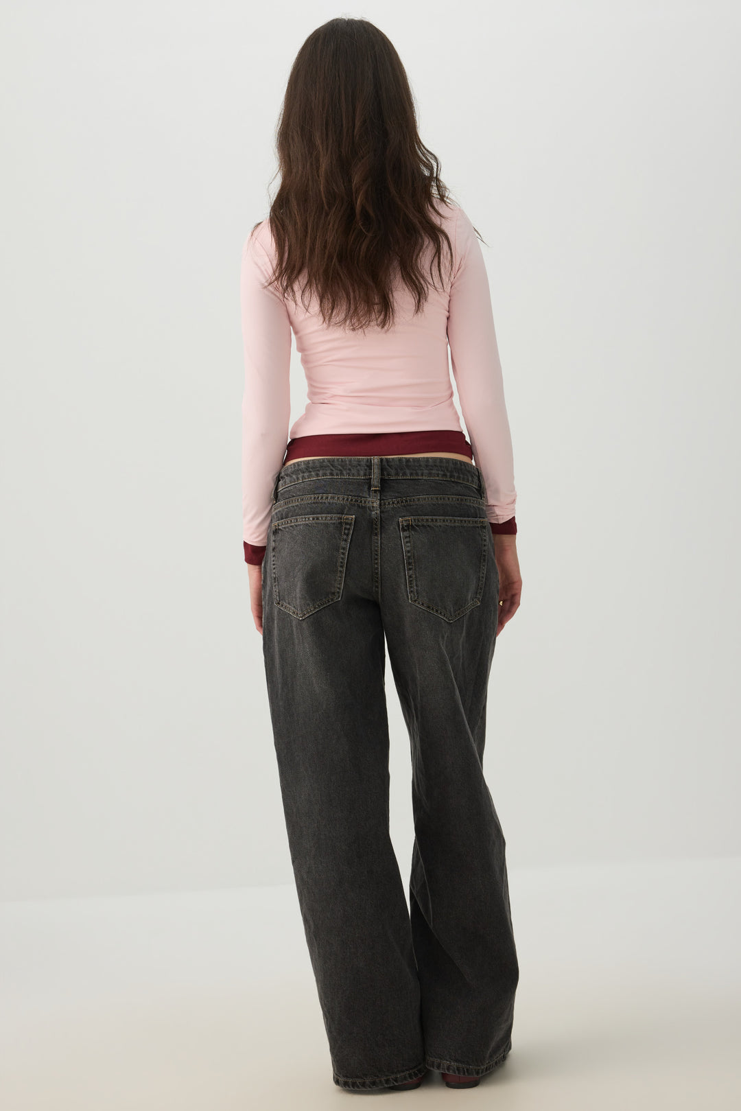 Jean large et taille basse coupe Relâche