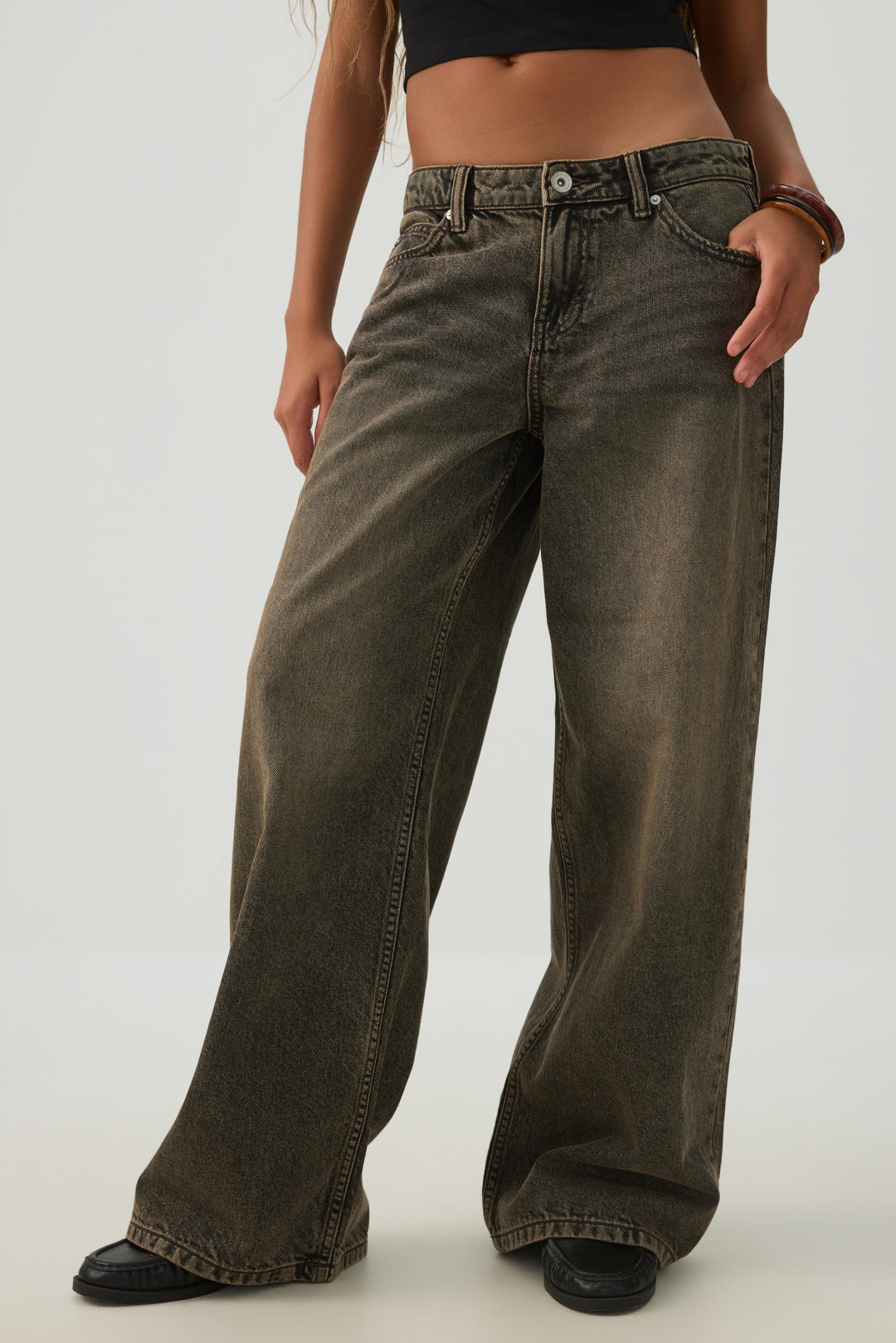 Jean large et taille basse coupe Relâche