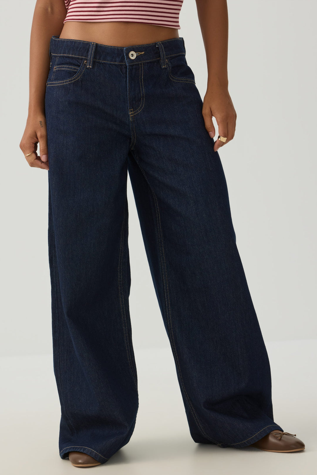 Jean large et taille basse coupe Relâche