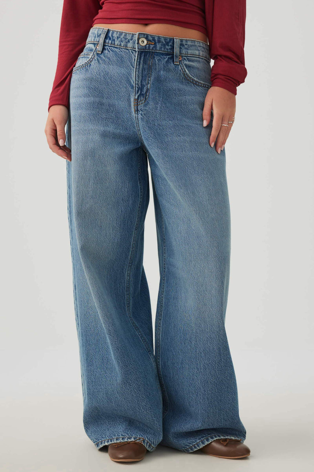 The Weekend Fit Low Rise Wide Leg Slouchy Jean