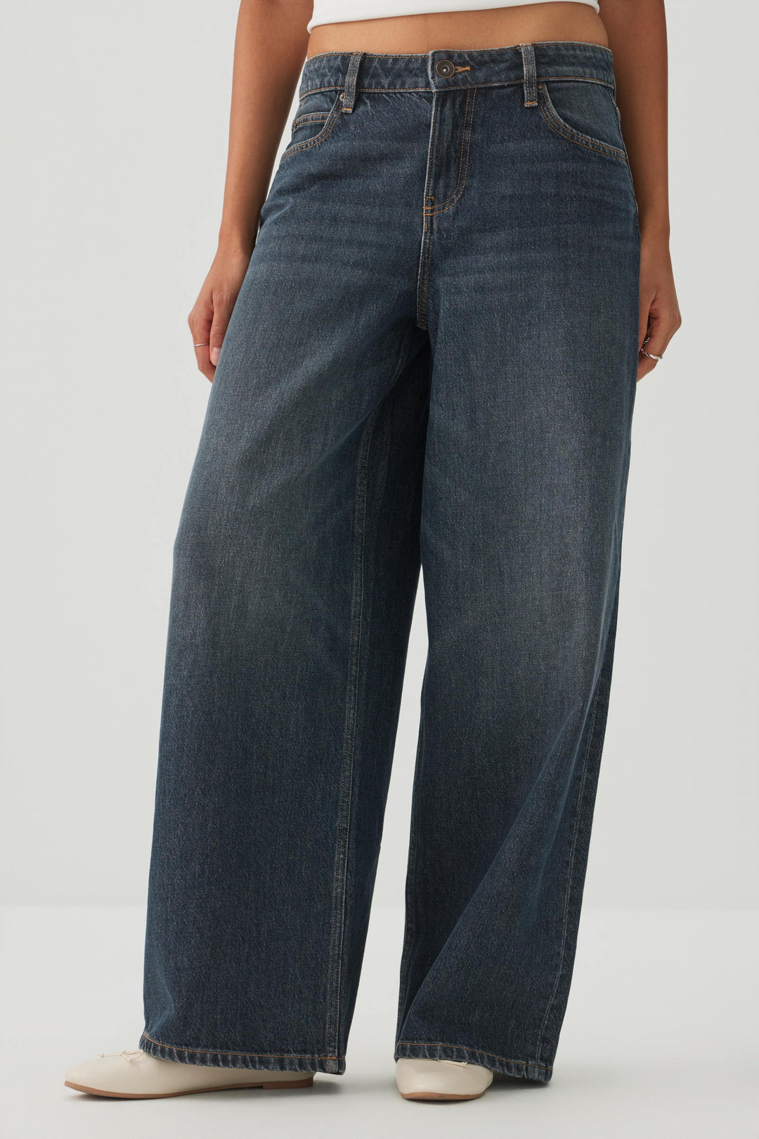 The Weekend Fit Low Rise Wide Leg Slouchy Jean
