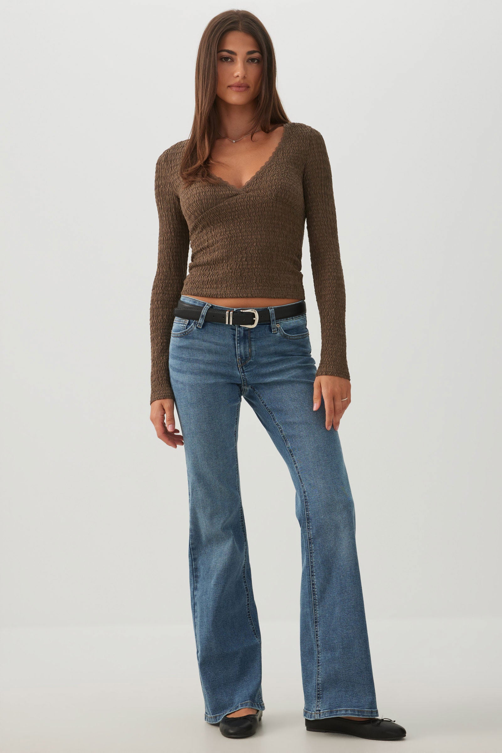 The Idol Fit Low Rise Flare Jean | Ardene
