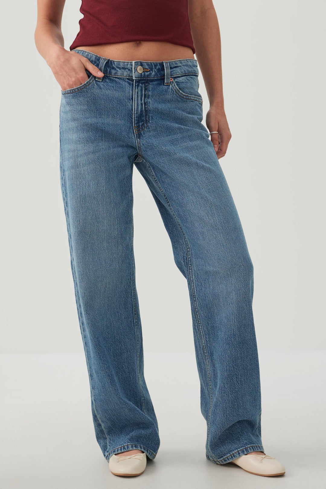 The Era Fit Mid Rise Straight Jean