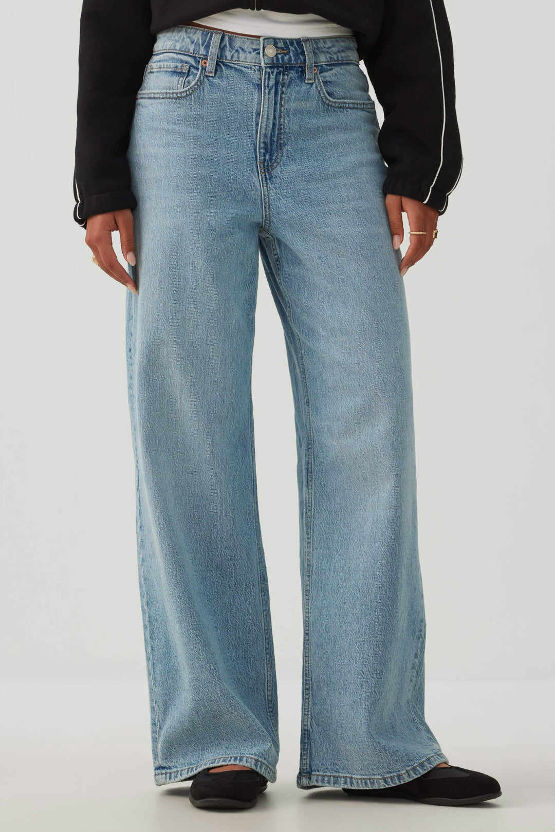 The Legacy Fit High Rise Wide Leg Jean