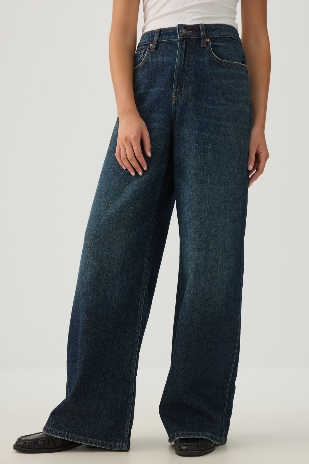 The Legacy Fit High Rise Wide Leg Jean