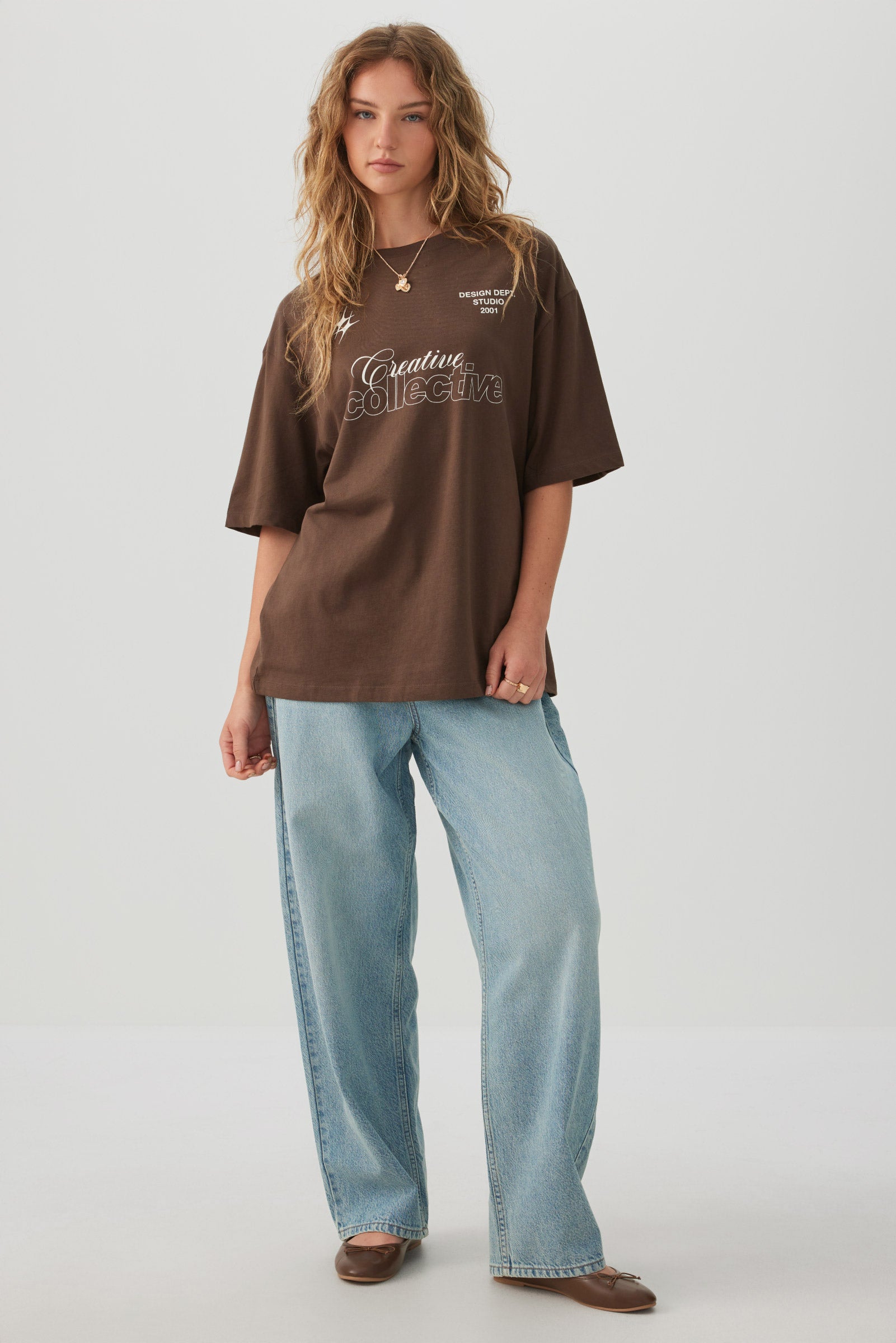 Oversized Graphic T-Shirt | Ardene