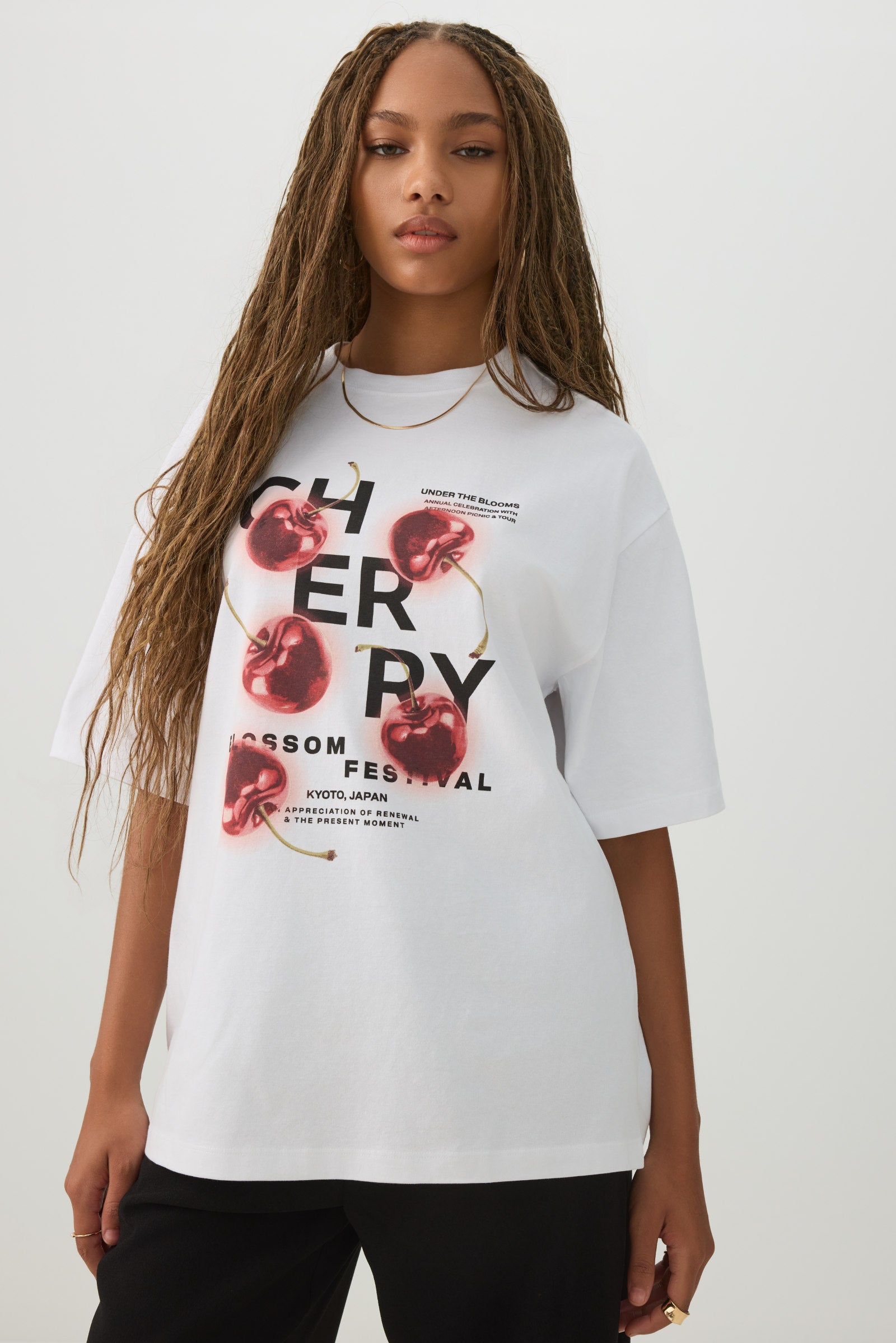 Oversized Graphic T-Shirt | Ardene