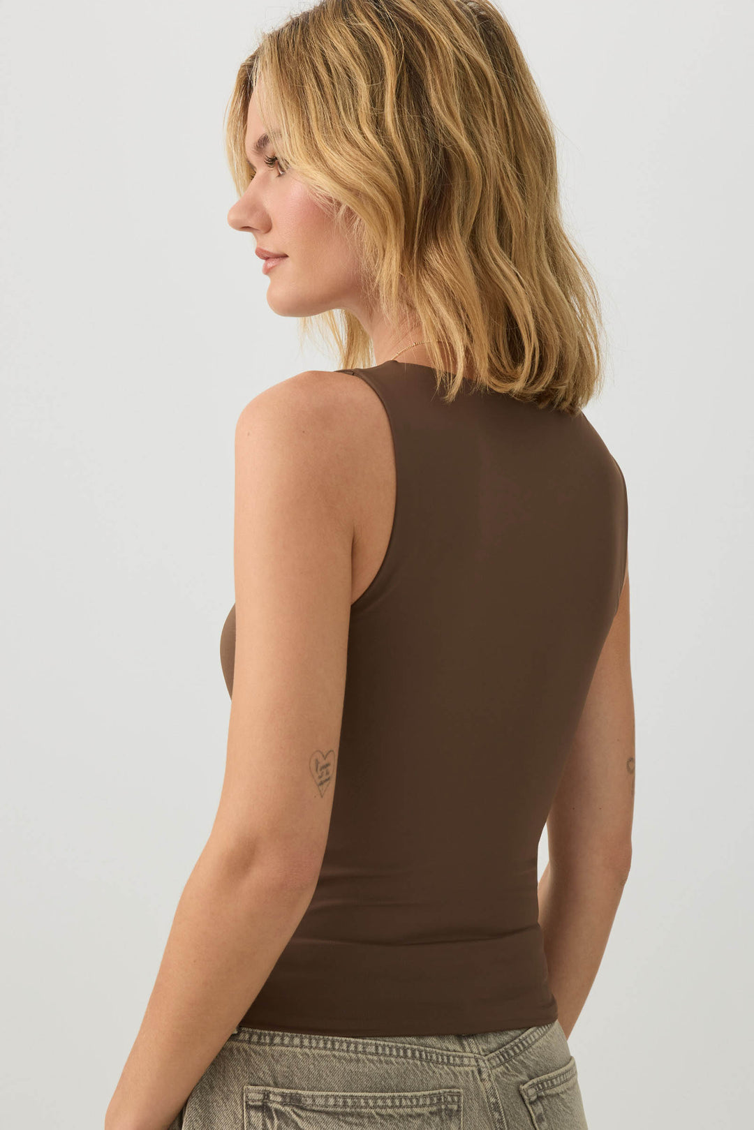 PURAFORM™ Cropped Boat Neck Tank Top