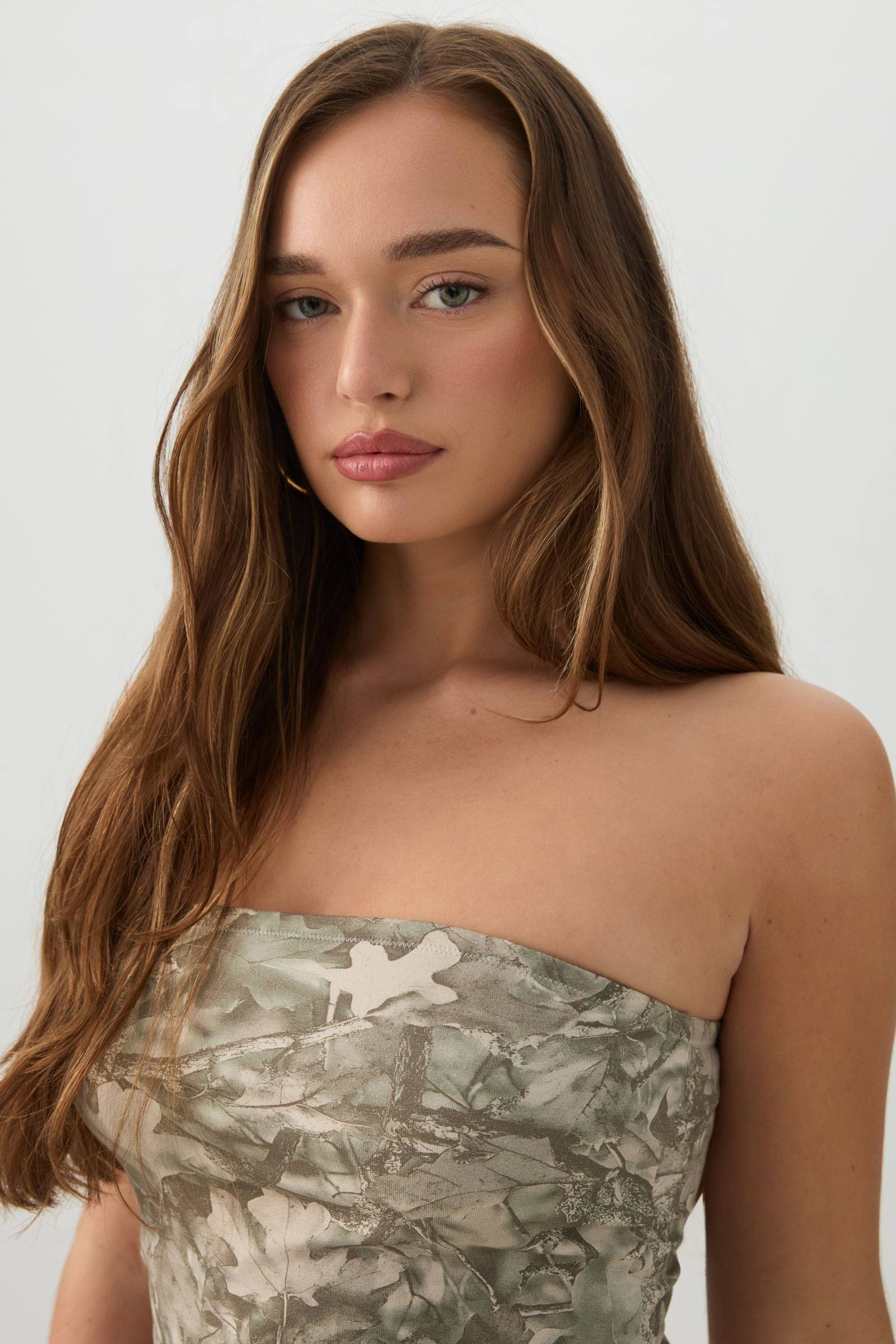 Foliage Crop Tube Top | Ardene