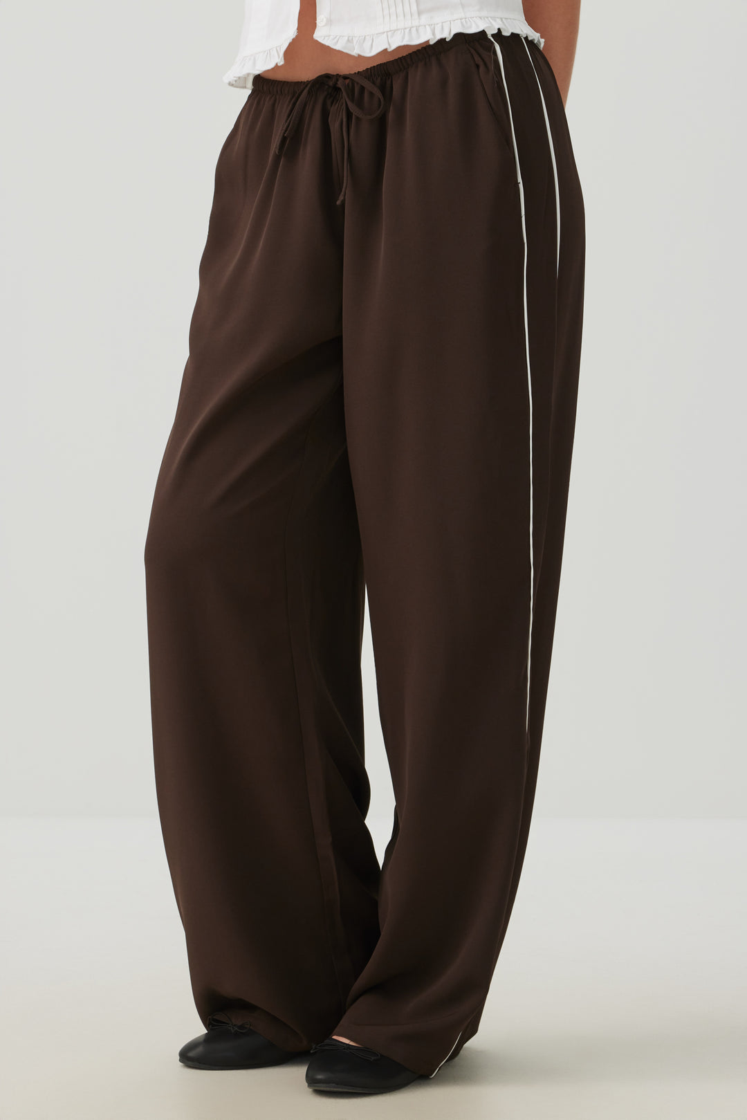 Pantalon fluide à jambe large