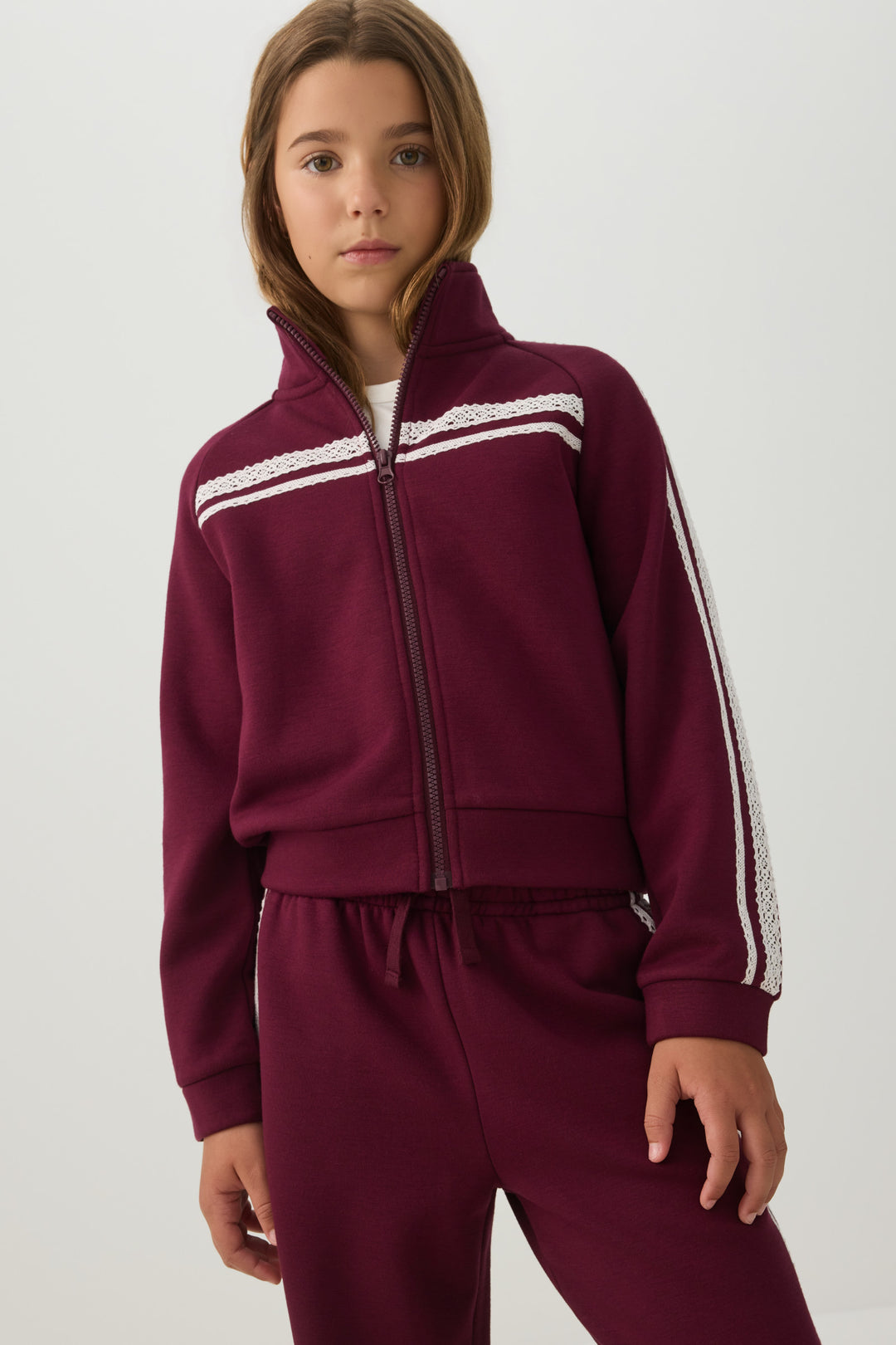 Veste à fermeture à glissière et col montant