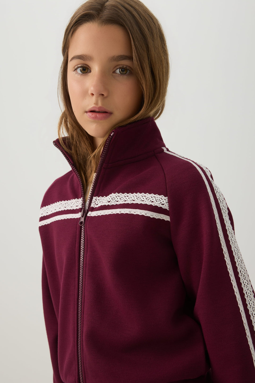 Veste à fermeture à glissière et col montant