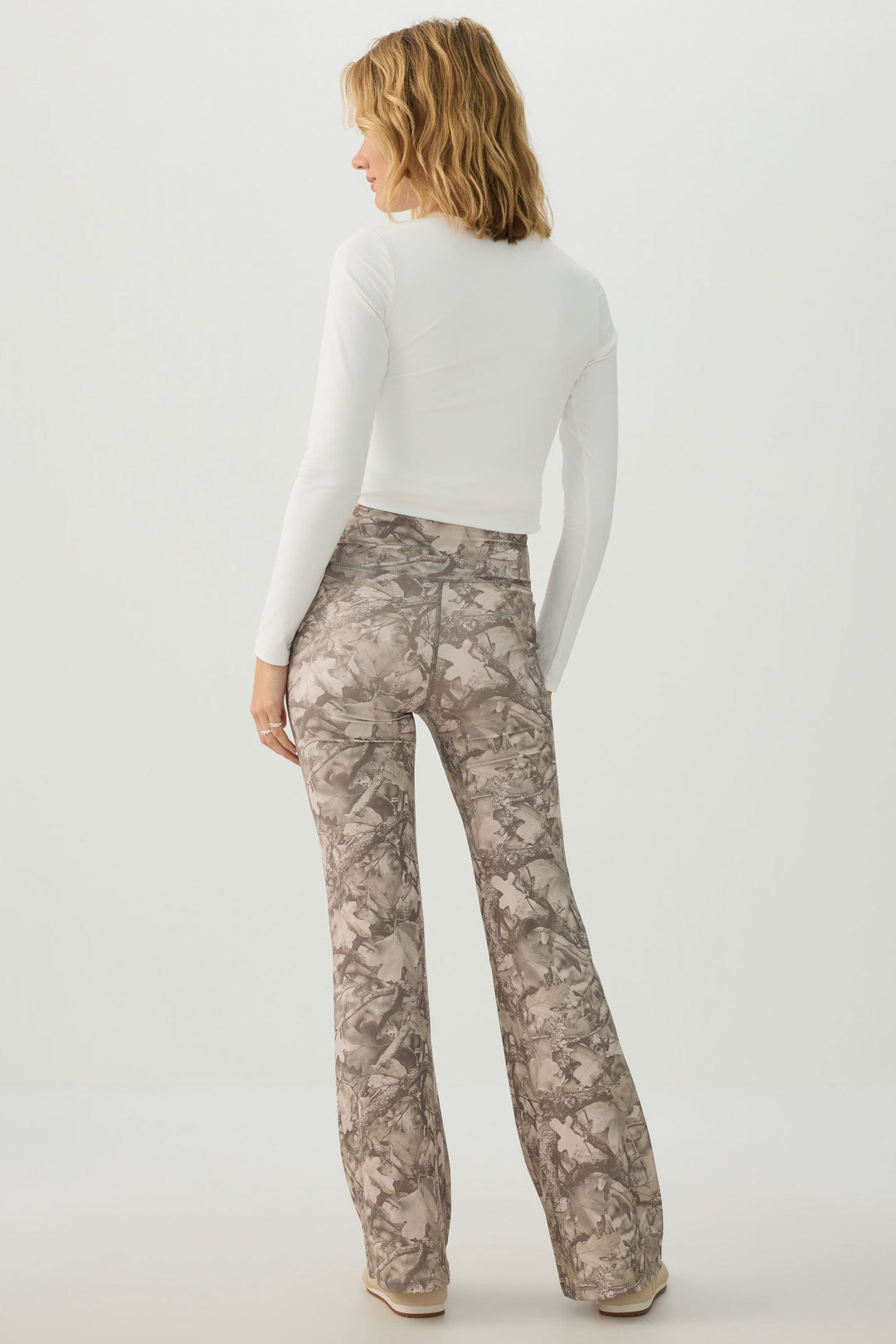 MADESOFT™ Sculpt Foliage Flared Leggings